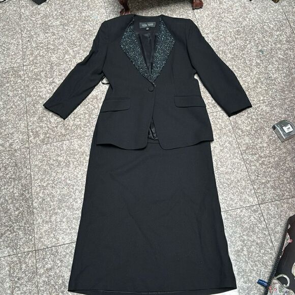 Linda Allard Ellen Tracy Wool Skirt Suit - Picture 1 of 12